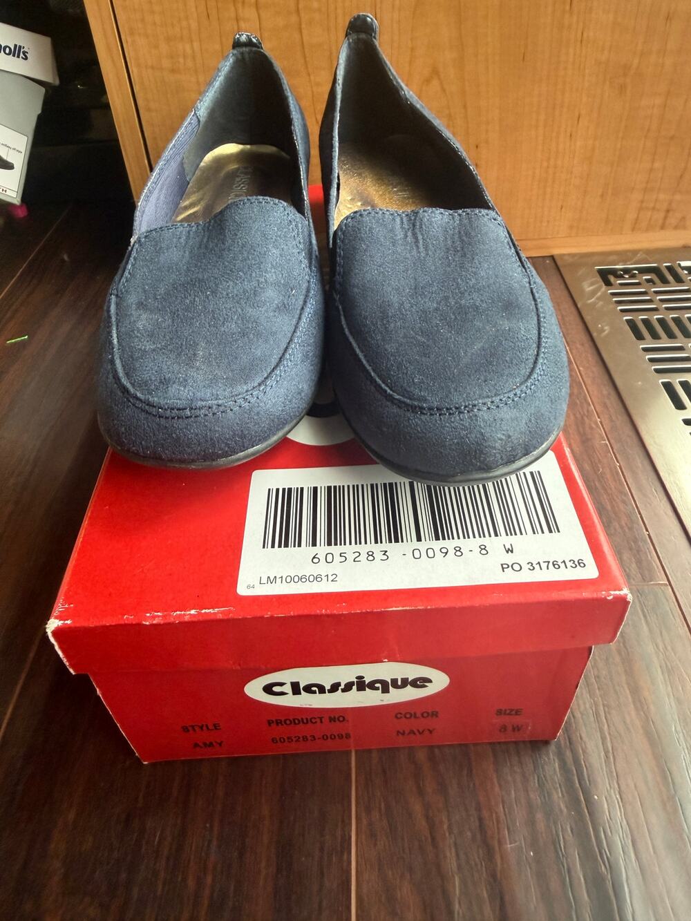 VINTAGE NIB Classique Amy Navy Blue Dress Shoes Women's Size 8W